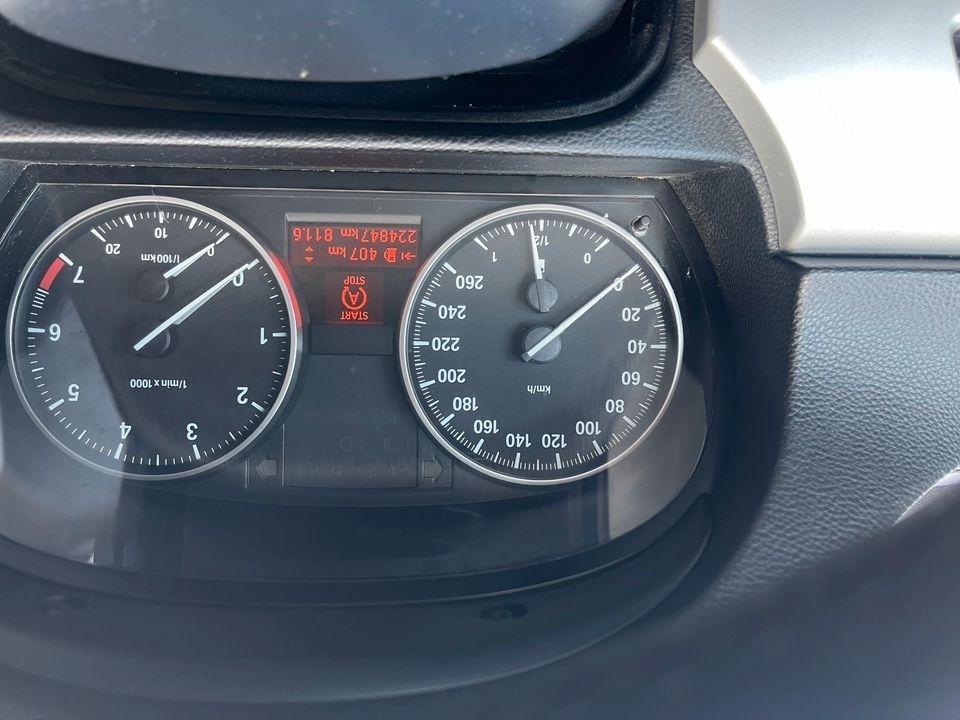 BMW 318, 2009
