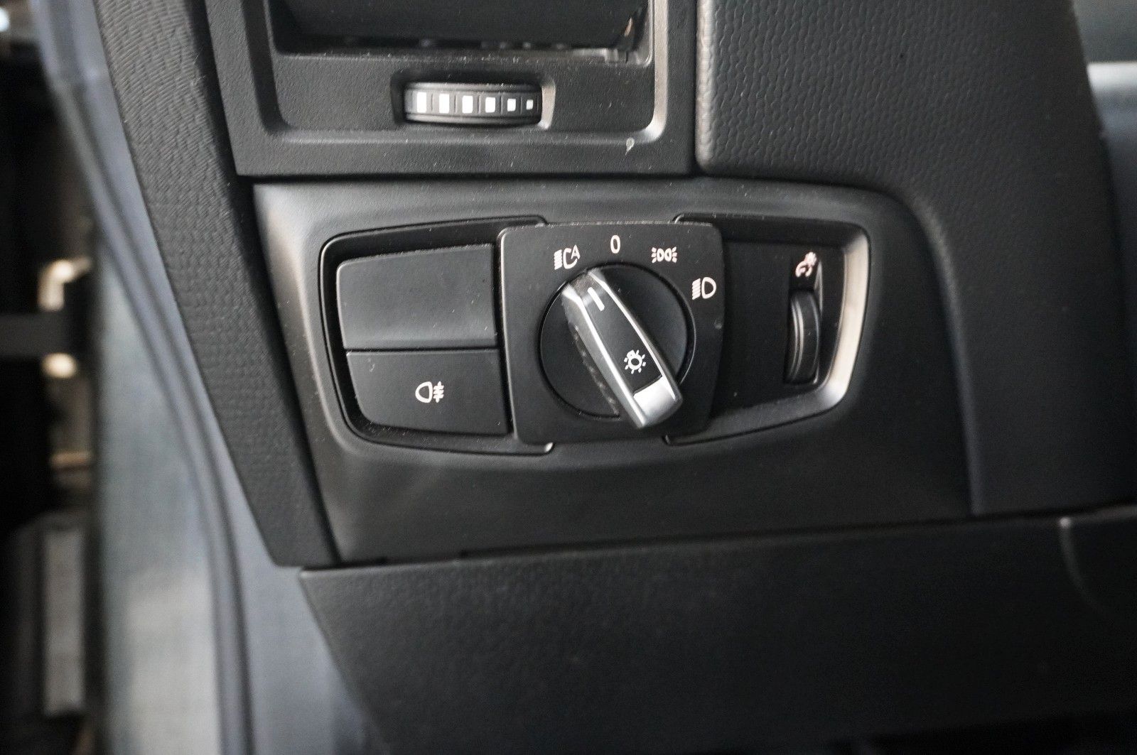 Fahrzeugabbildung BMW i3 120AH NAIVI/SPORT/WÄRMEP./LED/PDC/VIRT./SHZ