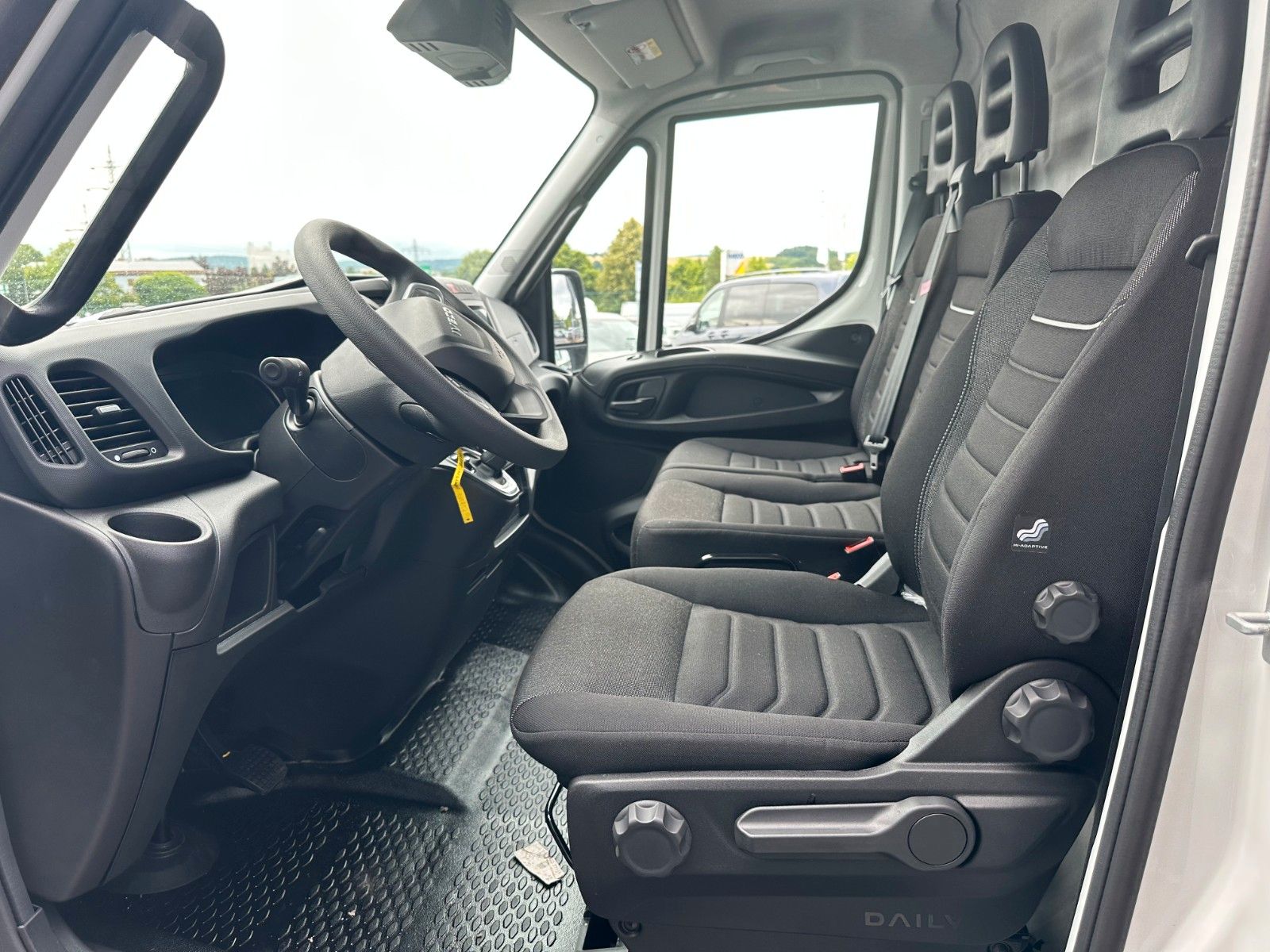 Fahrzeugabbildung Iveco Daily 35S16 HA8 3.0L *R4.100mm*Automatik*Kamera*