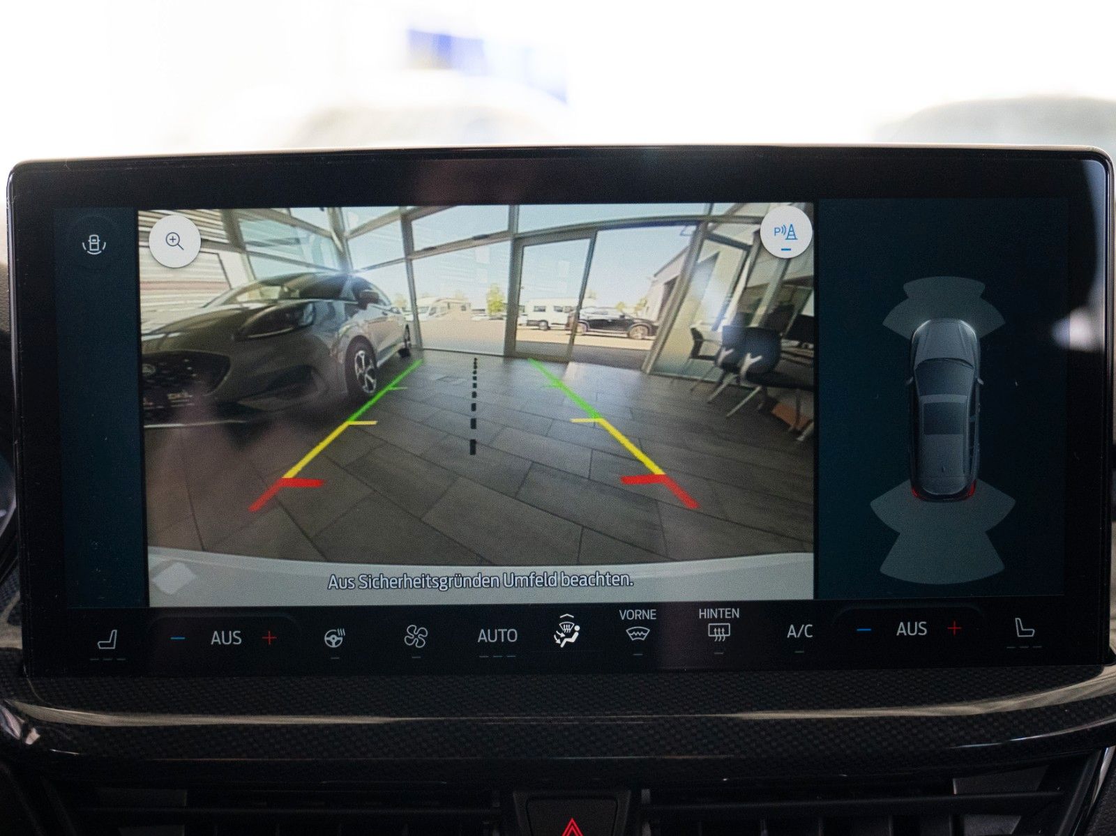 Fahrzeugabbildung Ford Focus Turnier ST-Line AUTOM./WINTER-P./AHK