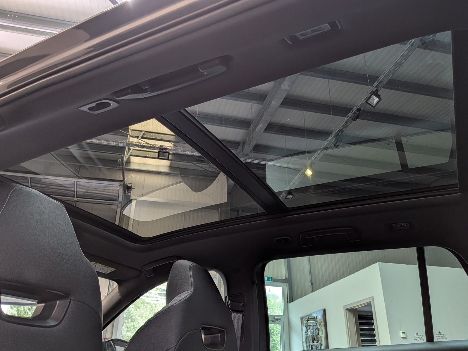 Fahrzeugabbildung SKODA Octavia 1.5 TSI Sportline MATRIX PANO AHK 5J-Gar