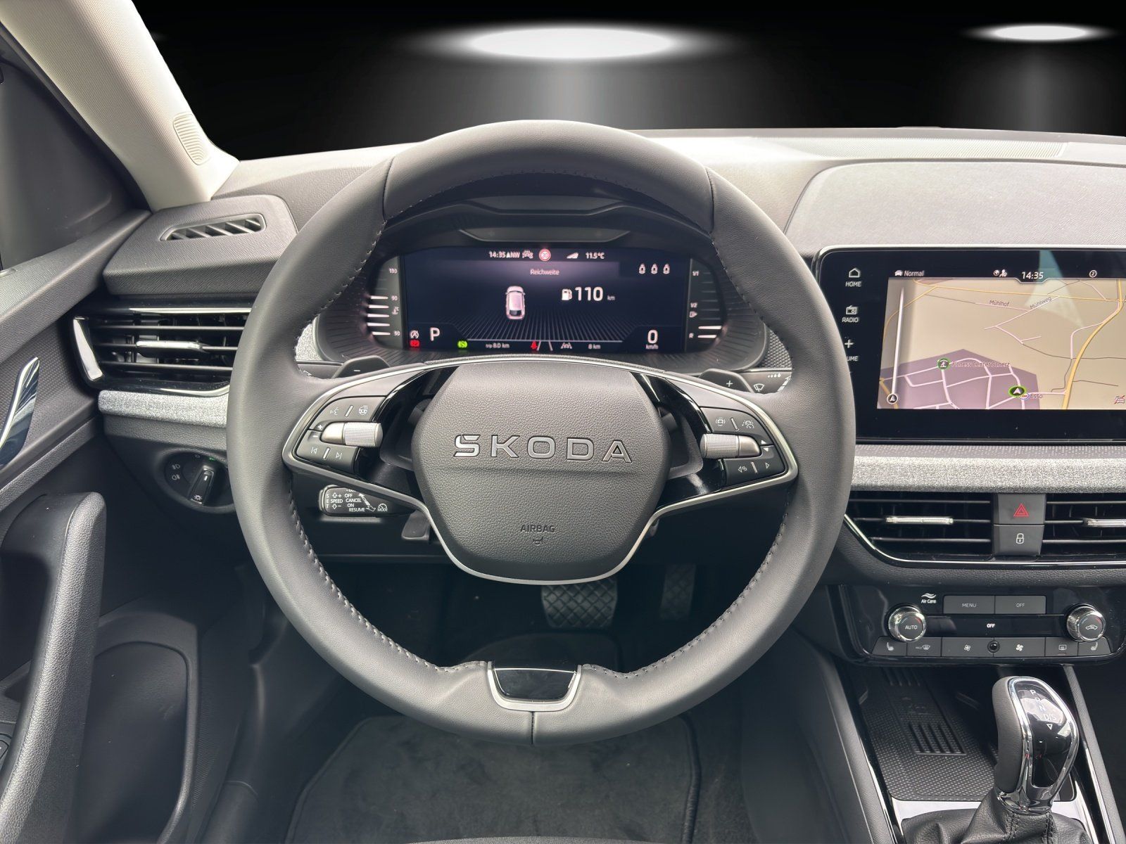 Fahrzeugabbildung SKODA Scala Balance 1,5 TSI DSG KAMERA+ACC+MATRIX-LED