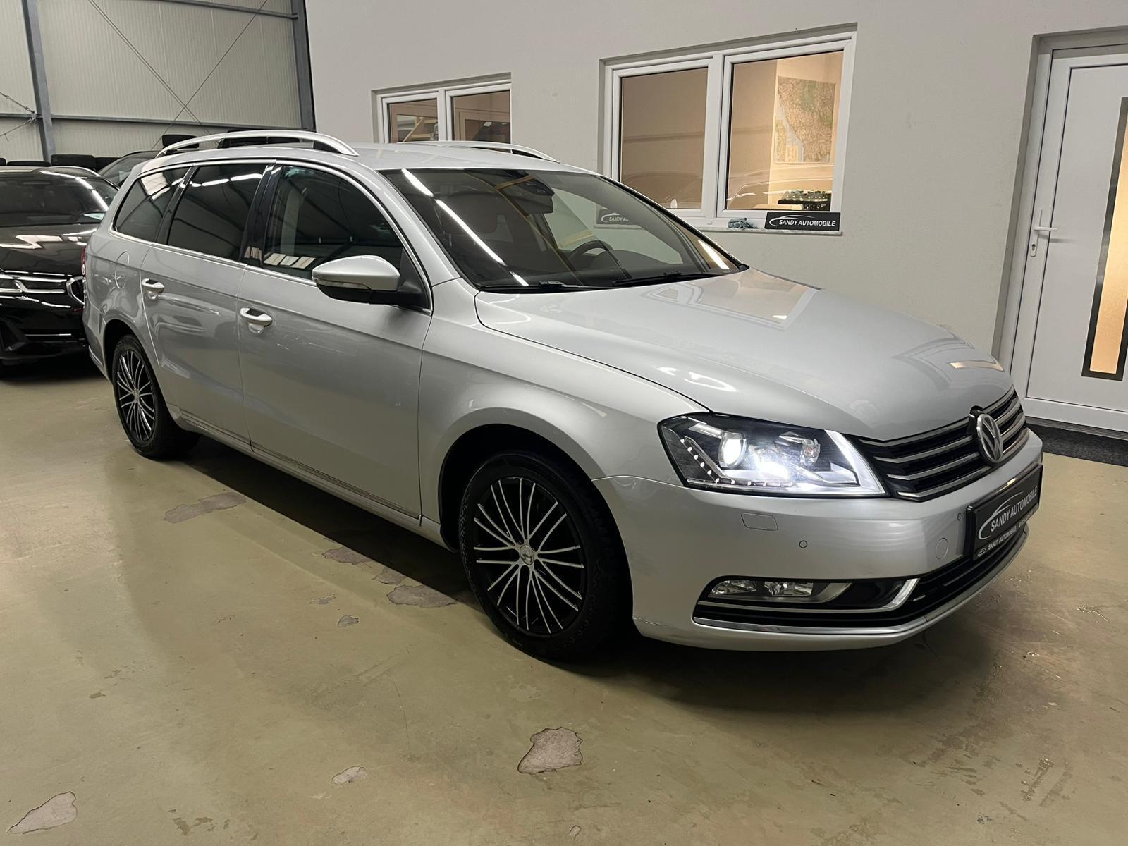 Volkswagen Passat Highline BlueMotion Kamera/NAVI/Massag/AC