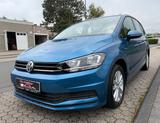 Volkswagen Touran Trendline BMT/TÜV Neu/Navi/1Hand - VW Touran Gebrauchtwagen in Bonn