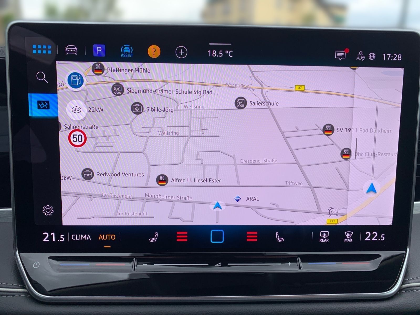 Fahrzeugabbildung Volkswagen Passat 2.0 TDI DSG Elegance Navi LED