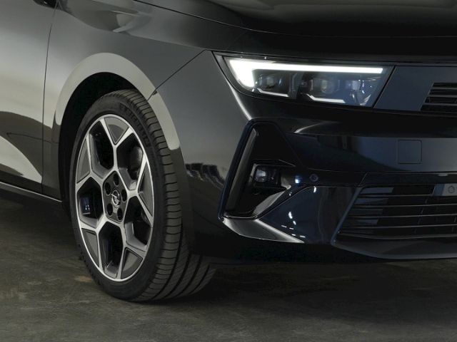 Astra L ST ULTIMATE AT+ANHÄNGERKUPPLUNG+LED MATR