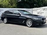 BMW 520 d Mild Hybrid xDrive* HEAD-UP*LIVE COCKPIT*  - BMW 520 in Wiesbaden
