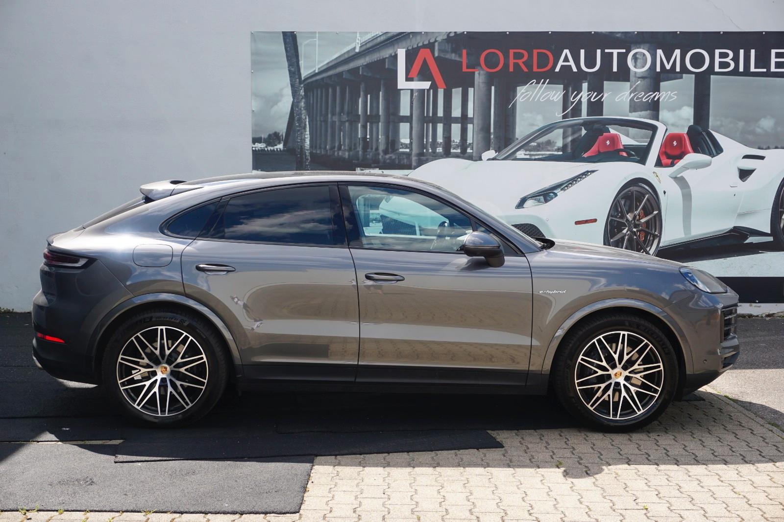Porsche Cayenne Coupe E-Hybrid*HAL*AHK*BOSE*INNO*Mod2025
