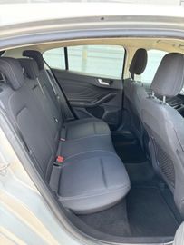 Ford Focus - 7