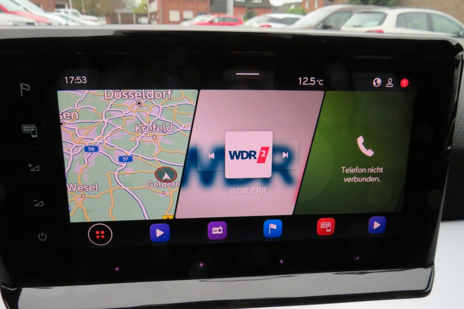 Fahrzeugabbildung SEAT Arona FR DSG NAVI SITZH. KAMERA ACC ASSISTENT-PA