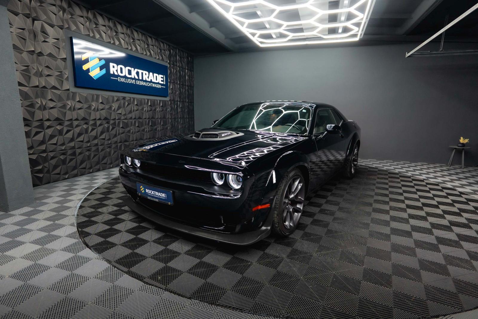 Dodge Challenger5.7 V8 R/T WIDE BODY SHAKER LAST CALL