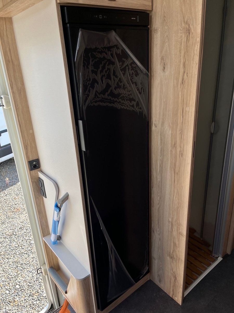 Fahrzeugabbildung Eura Mobil Profila T PT 720 EF Mondial + Fahrassist. Pakete