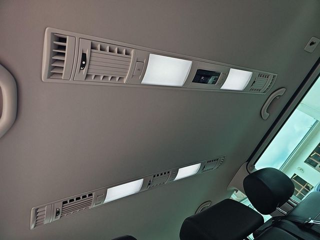 Volkswagen T6.1  2.0 TDI DSG Multivan Generation Six