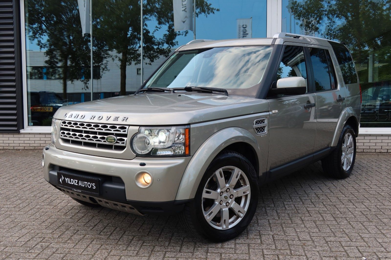 Land-Rover Land Rover Discovery 4  3.0 SDV6 HSE*Brooklyn Spar