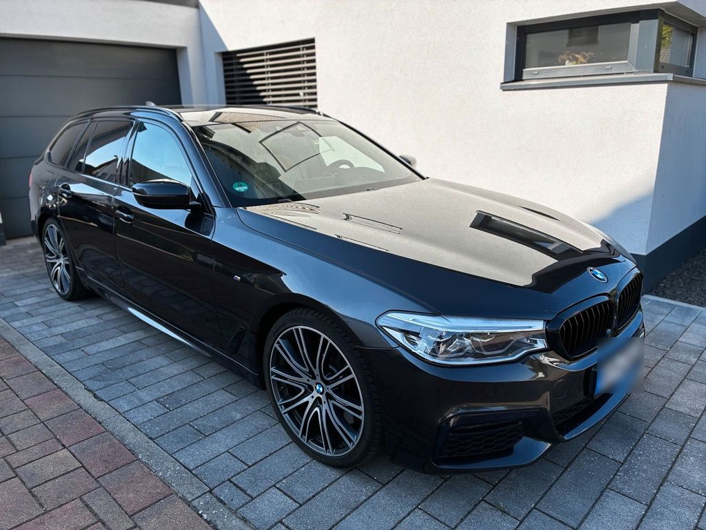 Image of BMW 540