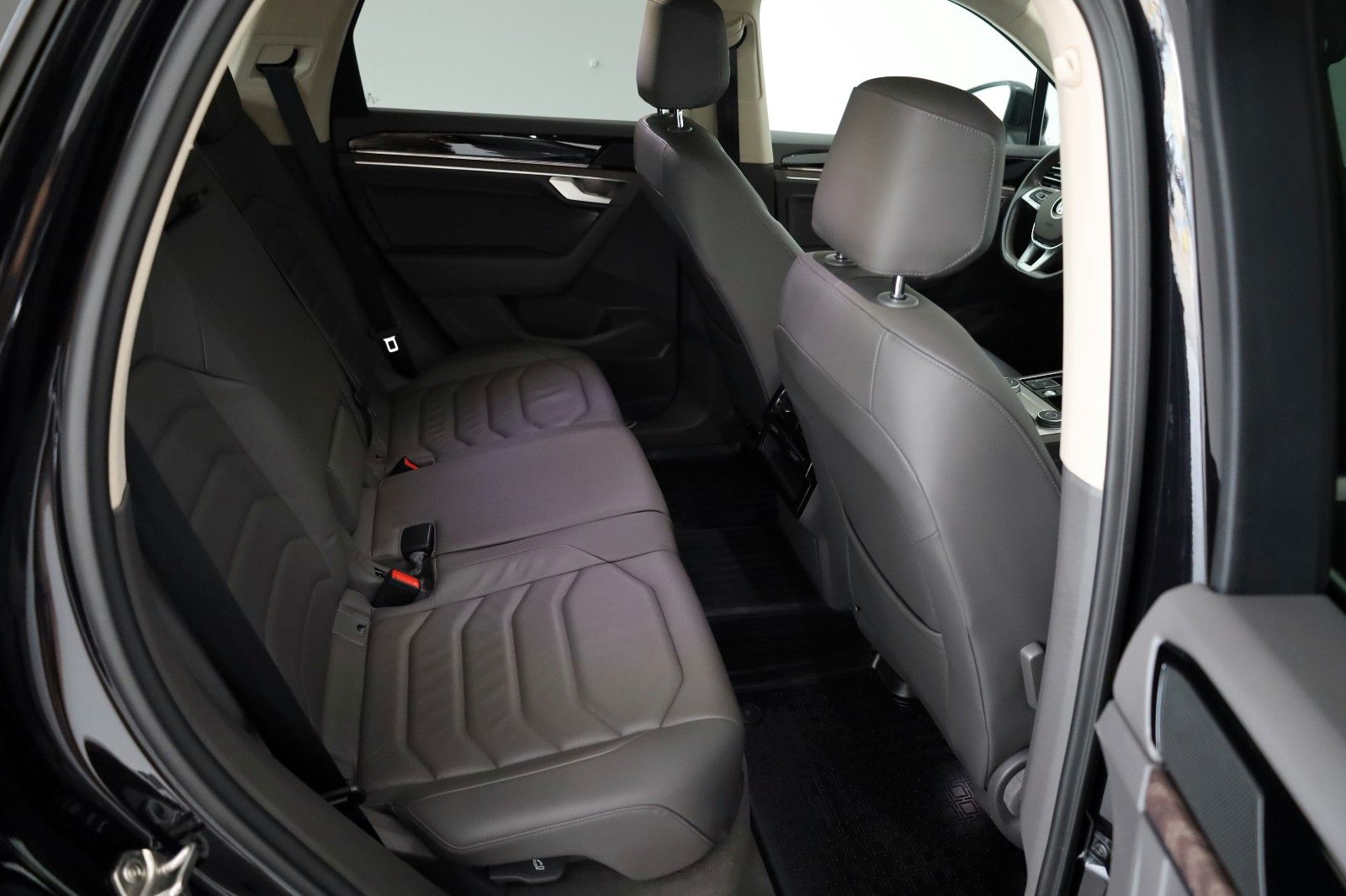 Fahrzeugabbildung Volkswagen Touareg Atmosphere 4M Leder,Navi,LED,Kamera,SH