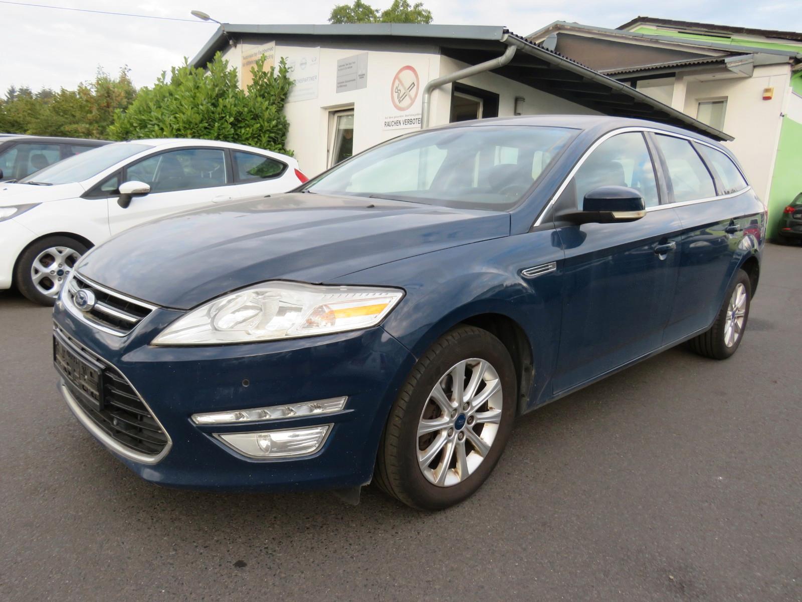 Ford Mondeo 2011 — rear view
