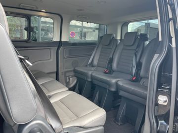 Fahrzeugabbildung Ford Tourneo Custom Tit. X 320 L1 AHK, Navi, Bi-Xenon