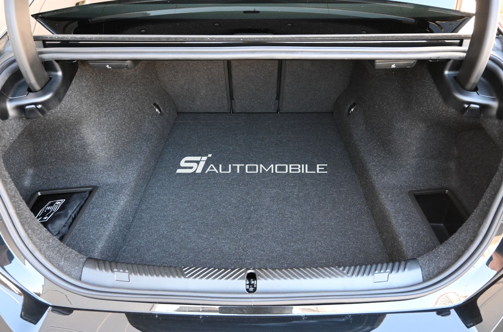 Fahrzeugabbildung BMW 520d xDr. °ACC°MERINO°STANDHEIZ°360°PANO°SITZBEL
