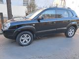 Hyundai TUCSON 2.0 BENZIN/GAS - Hyundai TUCSON mit LPG-Antrieb: Geländewagen, 2.0