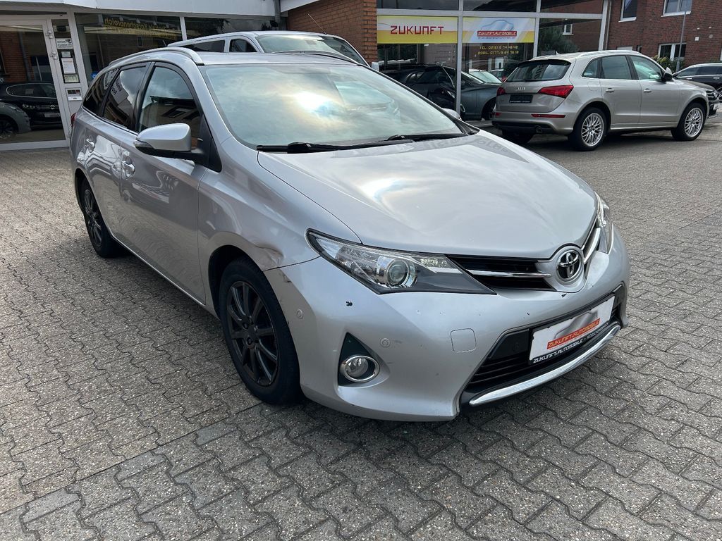 Toyota Auris Touring Sports