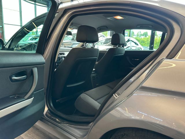 MYAUTOCENTER – Gebraucht- und Jahreswagen mit Werkstattservice in Pfaffenhofen BMW 318 *Klima*TÜV1027*KLIMA*PDC*
