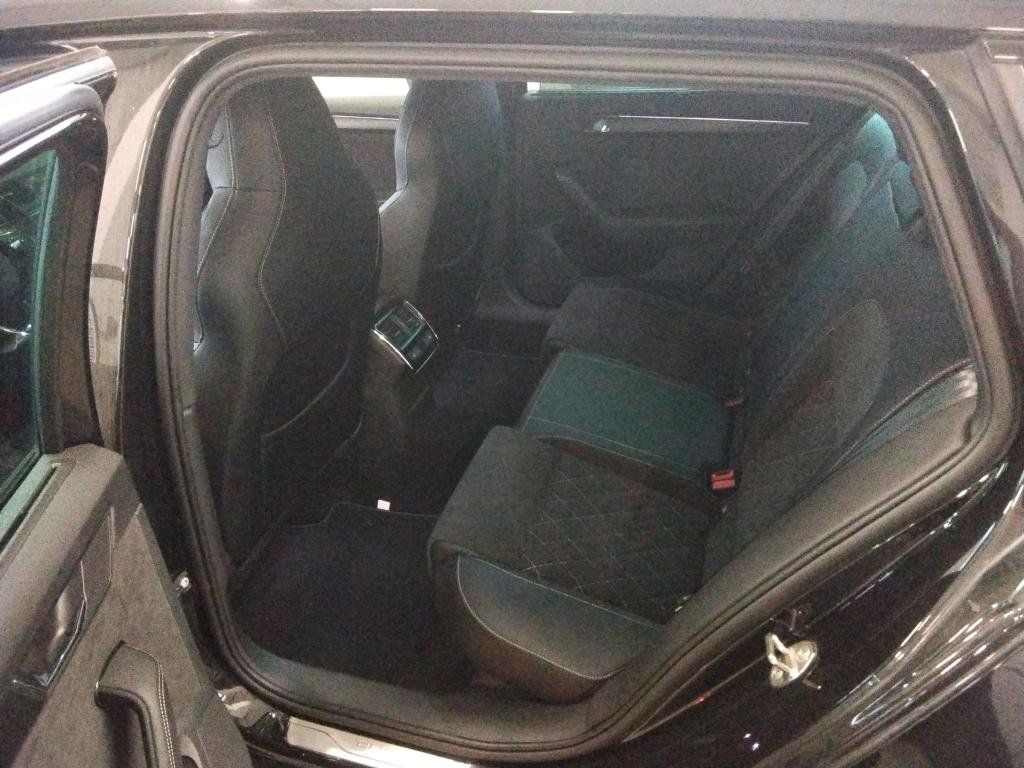Fahrzeugabbildung SKODA Superb Combi 1.4 TSI Sportline iV/AHK/KAMERA/ACC