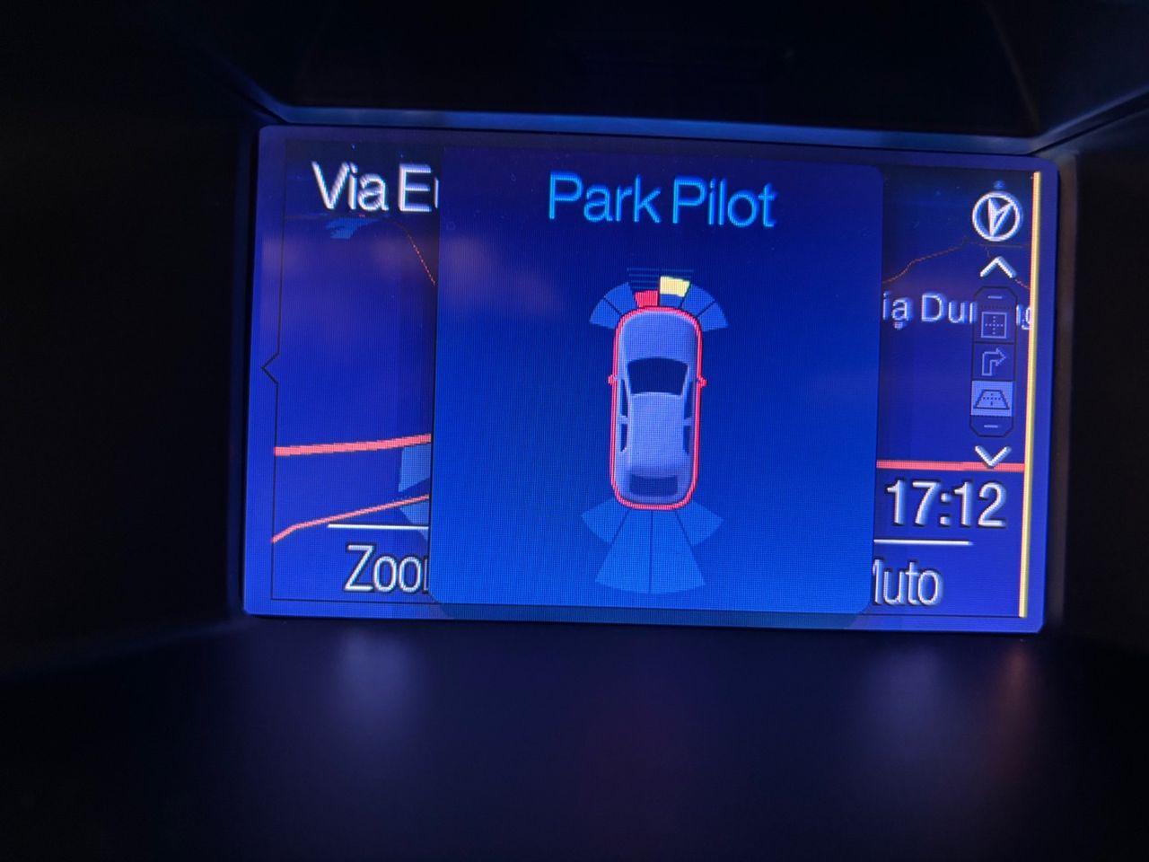 Ford Focus 2012 — photo 12