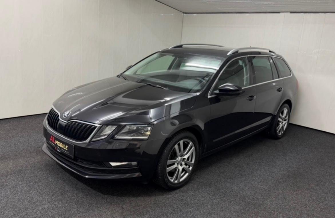 Skoda Combi Style 2.0 TDI  LED*NAVI*SHZ*TEMP*PDC*AHK