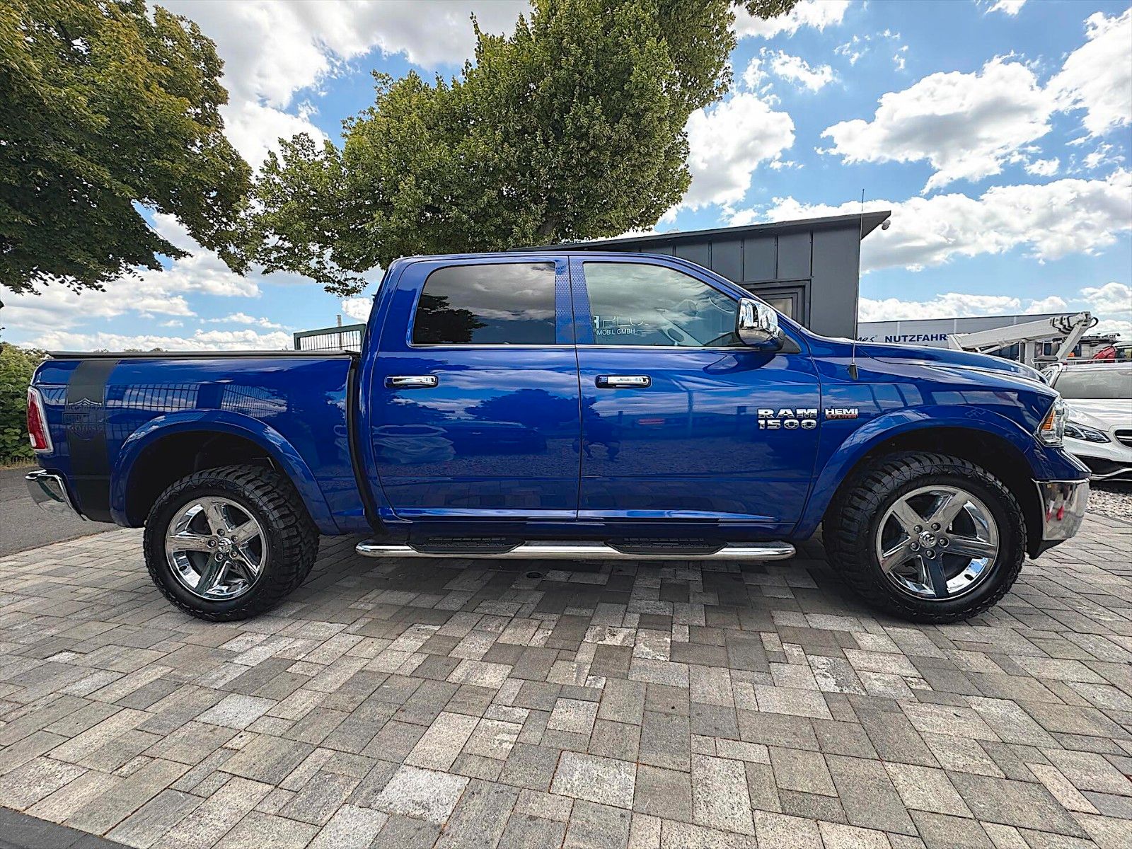 Fahrzeugabbildung Dodge RAM 5.7 V8 HEMI SPORT CrewCab 6 Sitze LPG PRINS