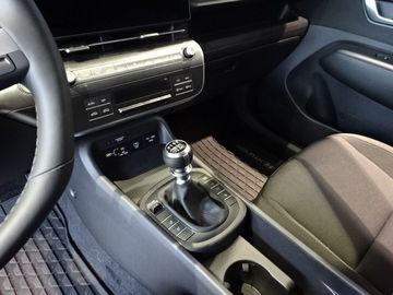 Fotografie 9 des Hyundai Kona 1.6 T-GDI Trend 2WD 6-Gang / Tageszulassung