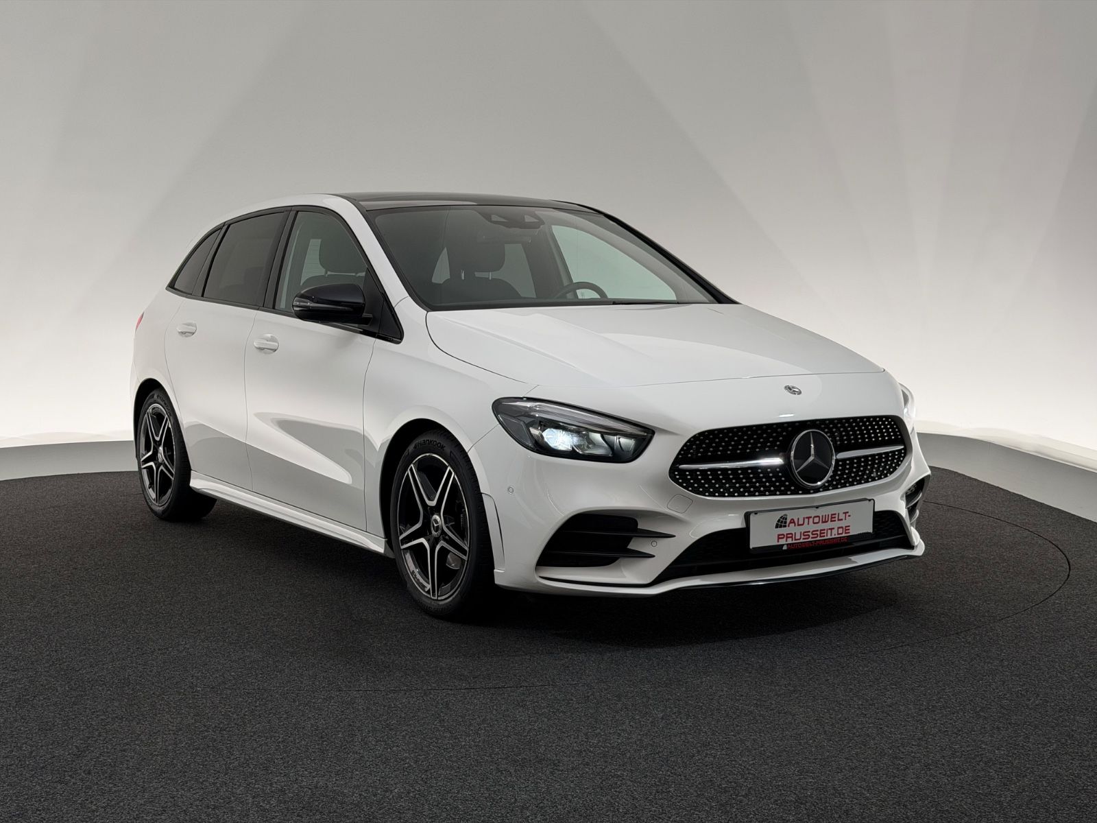 Gebrauchtwagen Mercedes-Benz B B 200*AMG LINE*NIGHT-LED-PANO-DISTRO-AMBIE-R.KAM in Horb am Neckar