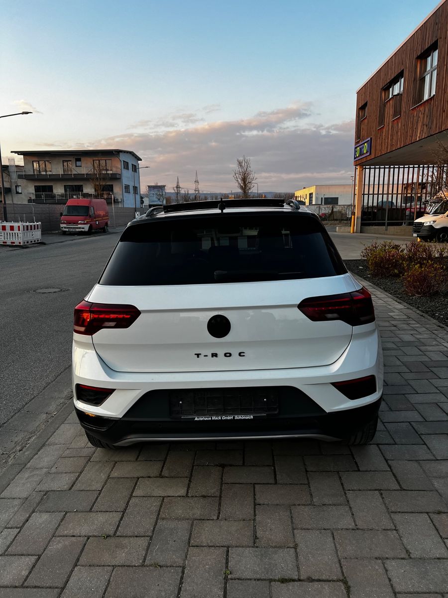 Volkswagen T-Roc 2.0 TDI DSG Sport Pano Kam foto 5