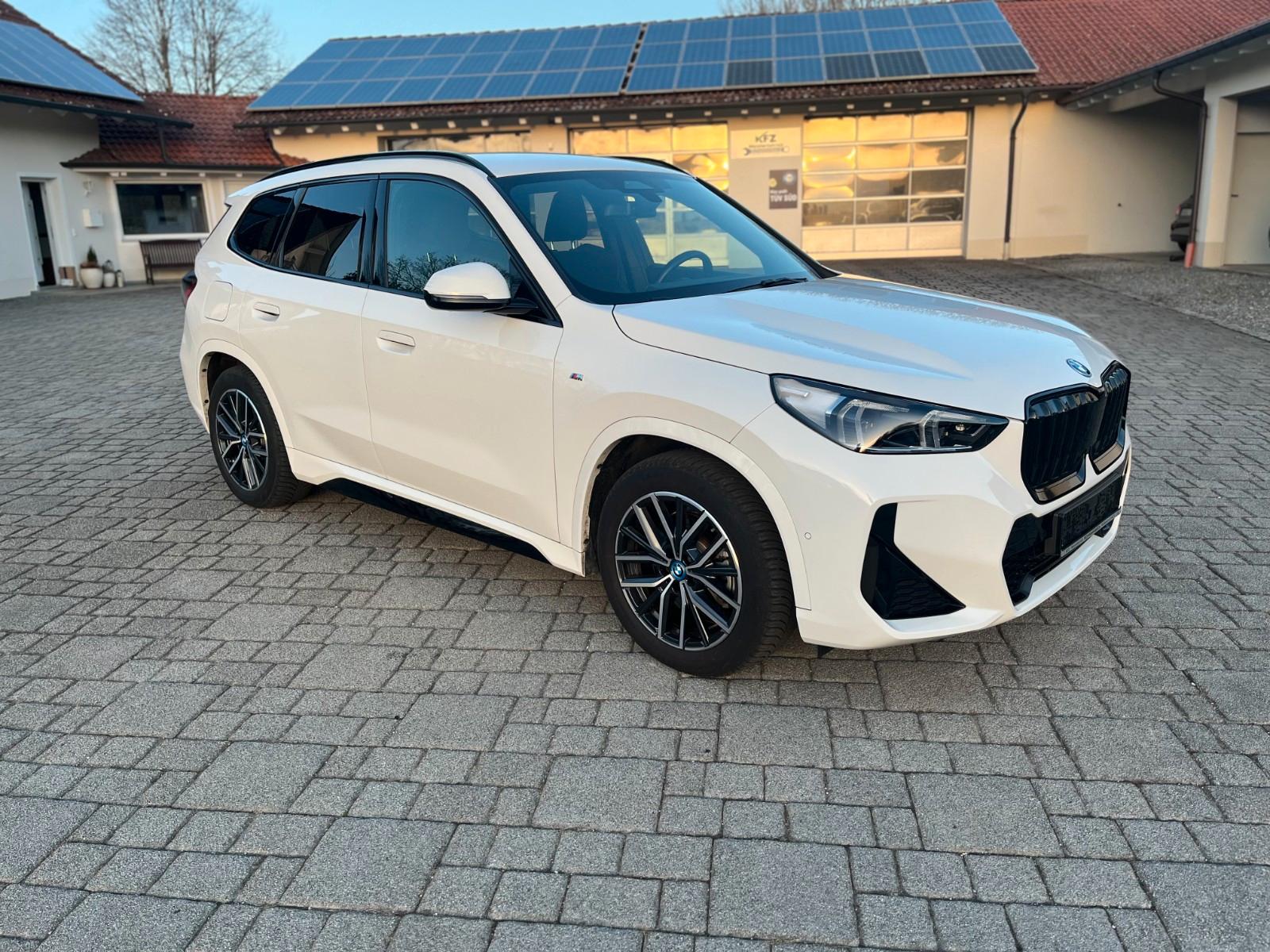 BMW iX1 30 xDrive M Sport