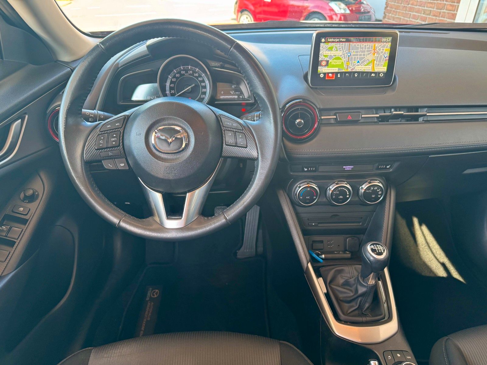 Fahrzeugabbildung Mazda CX-3 Center-Line Navi/Bluetooth/PDC/Klimaaut.