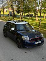 MINI COUNTRYMAN F60 JCW ALL4 JOHN COOPER WORKS - blaue MINI John Cooper Works Countryman