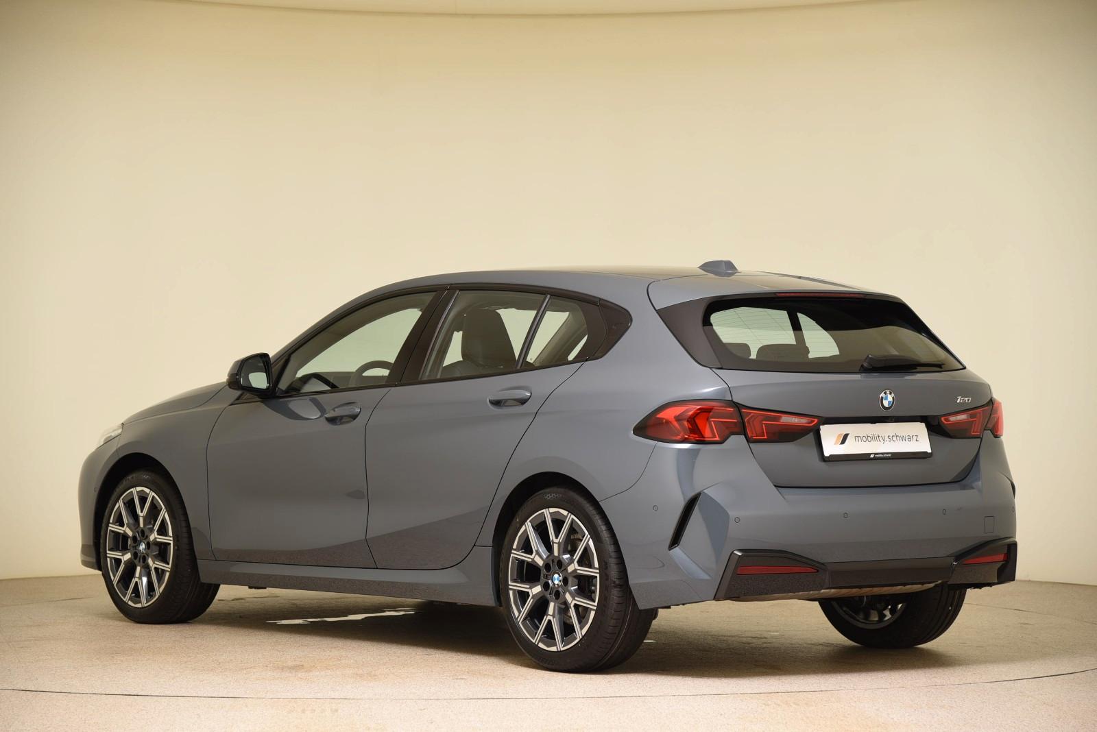 BMW 120i Keyless DriveAss+ HUD 360° LED H&K