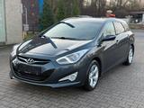 Hyundai i40 cw Style/1.Hand/SHZ/PDC/E-Sitz/Top-Zustand - Hyundai i40 Style mit Benzin-Antrieb
