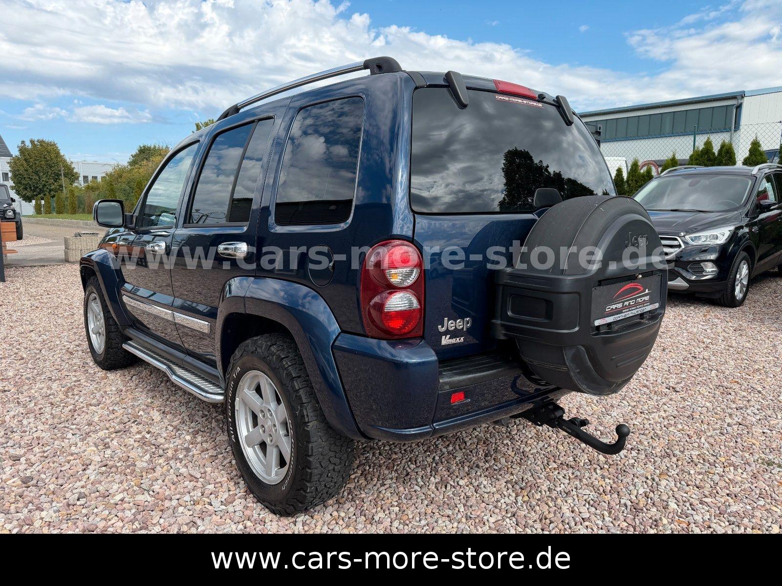 Jeep Cherokee 3.7 V6 Limited 4x4 | 204 ch | BVA | Toit ouvrant | Attelage | Sièges chauffants | Régulateur de vitesse | Climatisation