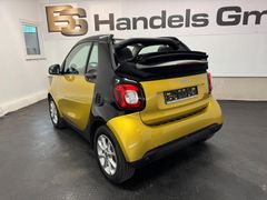SMART ForTwo Cabrio EQ*PASSION*PDC*DAB*SHZ* SMART ForTwo Cabrio EQ*PASSION*PDC*DAB*SHZ*
