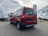 Dacia Dokker Stepway TCe 130 Klima Navi Einparkhilfe - rote Dacia Dokker