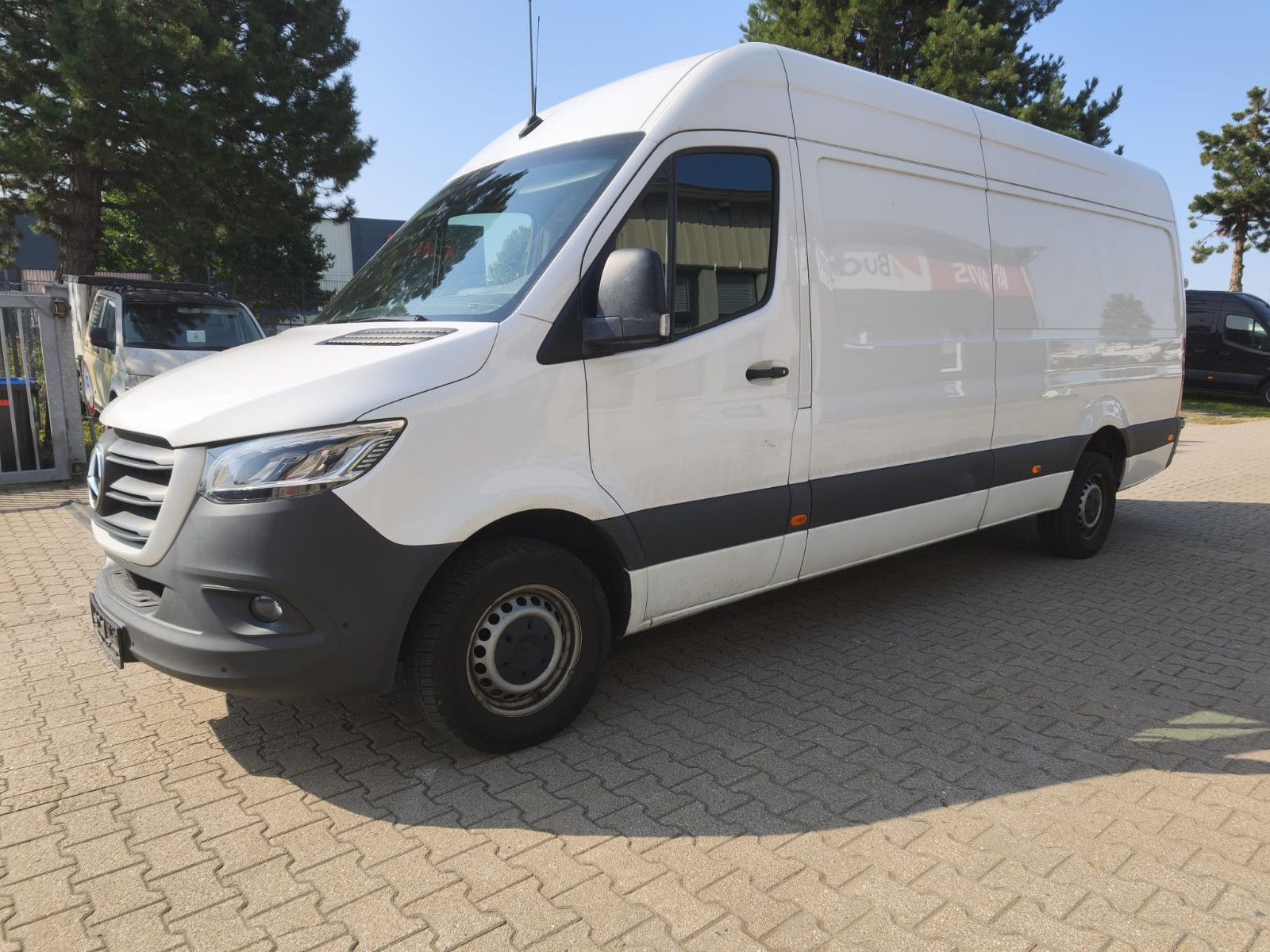 Mercedes-Benz Sprinter 317 L3H2 Navi Tempomat Klima Kamara
