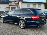 Mercedes-Benz E 500 V8 Leder Xenon Navi Scheckheft Harman-Kard - Mercedes-Benz E 500: Kombi