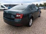 Skoda Octavia Lim. Style Navi AHZV Klima Schiebedach - Skoda Octavia in Leipzig