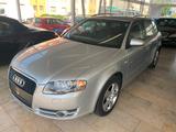 Audi A4 Avant 2.0/1.Hand/Xenon/PDC/Navi/SHZ/S-Heft/ - Audi A4 aus 2005: Kombi