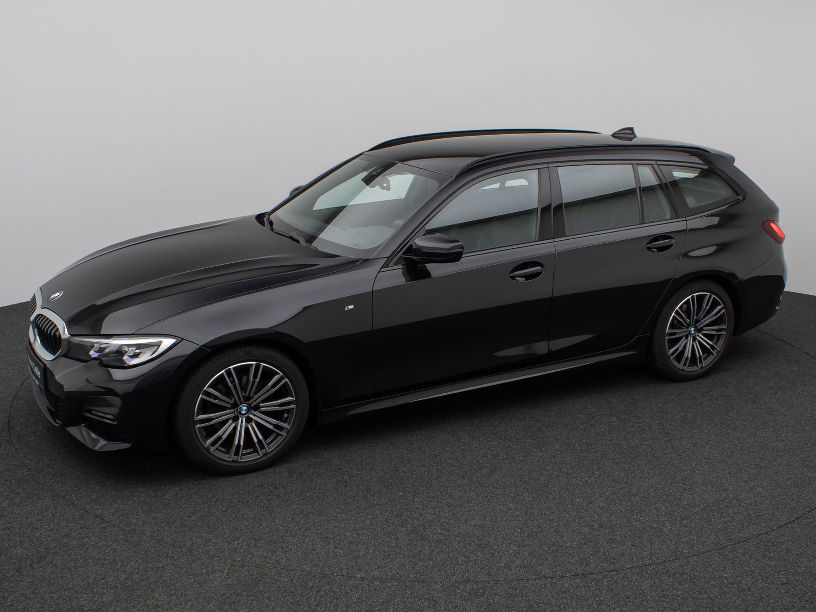 Fahrzeugabbildung BMW 320d M Sport DAB CockPitPro PDC Alarm AHK LED