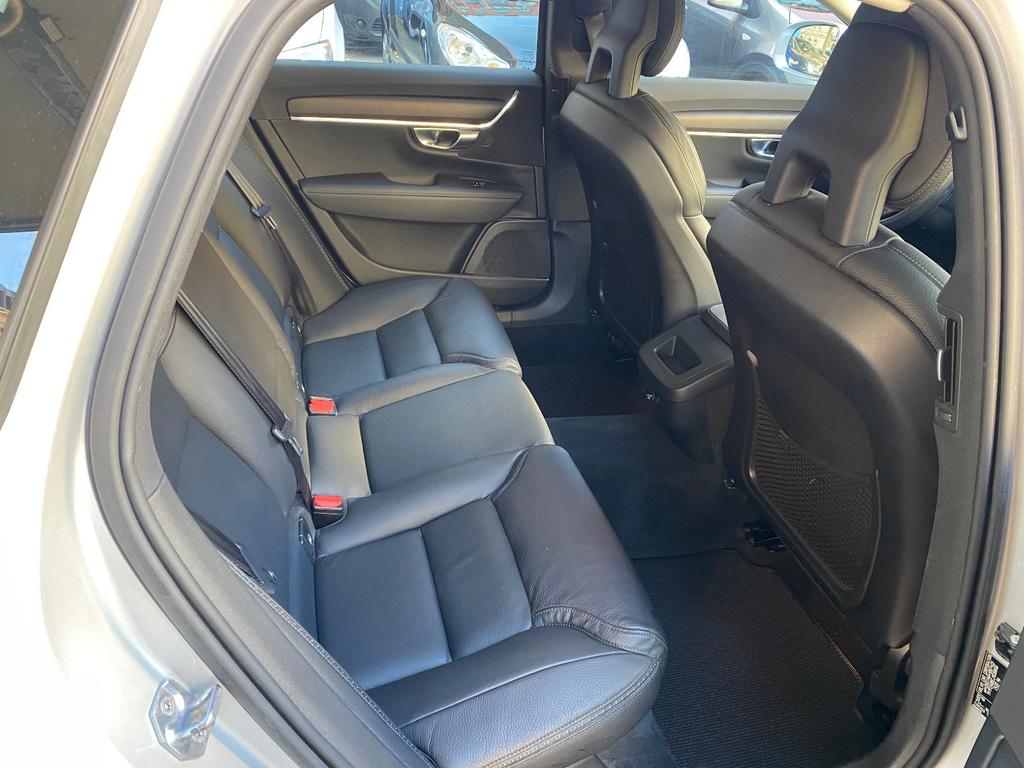 Volvo V90 Cross Country