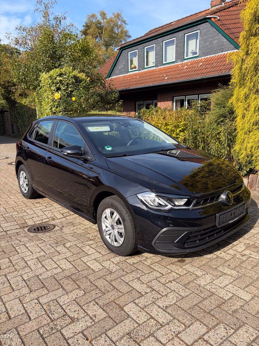 Volkswagen Polo VI Basis