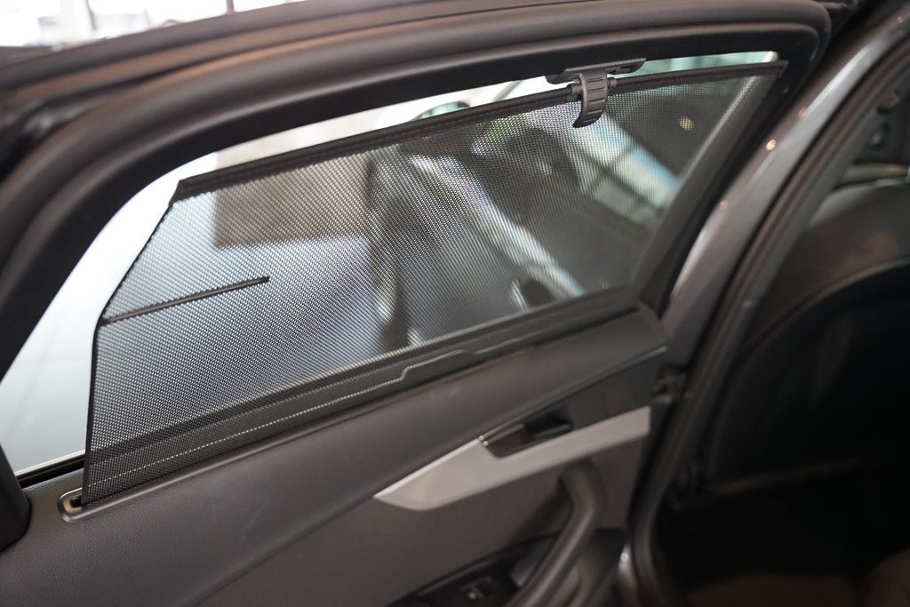 AUDI A4 Limousine 35 TDI S line | MMI Plus | AHK AUDI A4 Limousine 35 TDI S line | MMI Plus | AHK
