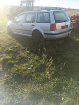 Audi Golf 4 Variant - Audi A4 aus 2000: Kombi